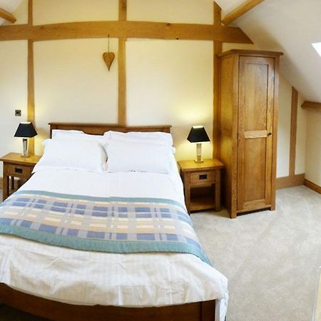 Bwthyn Tre-Faen Villa Cray Bagian luar foto